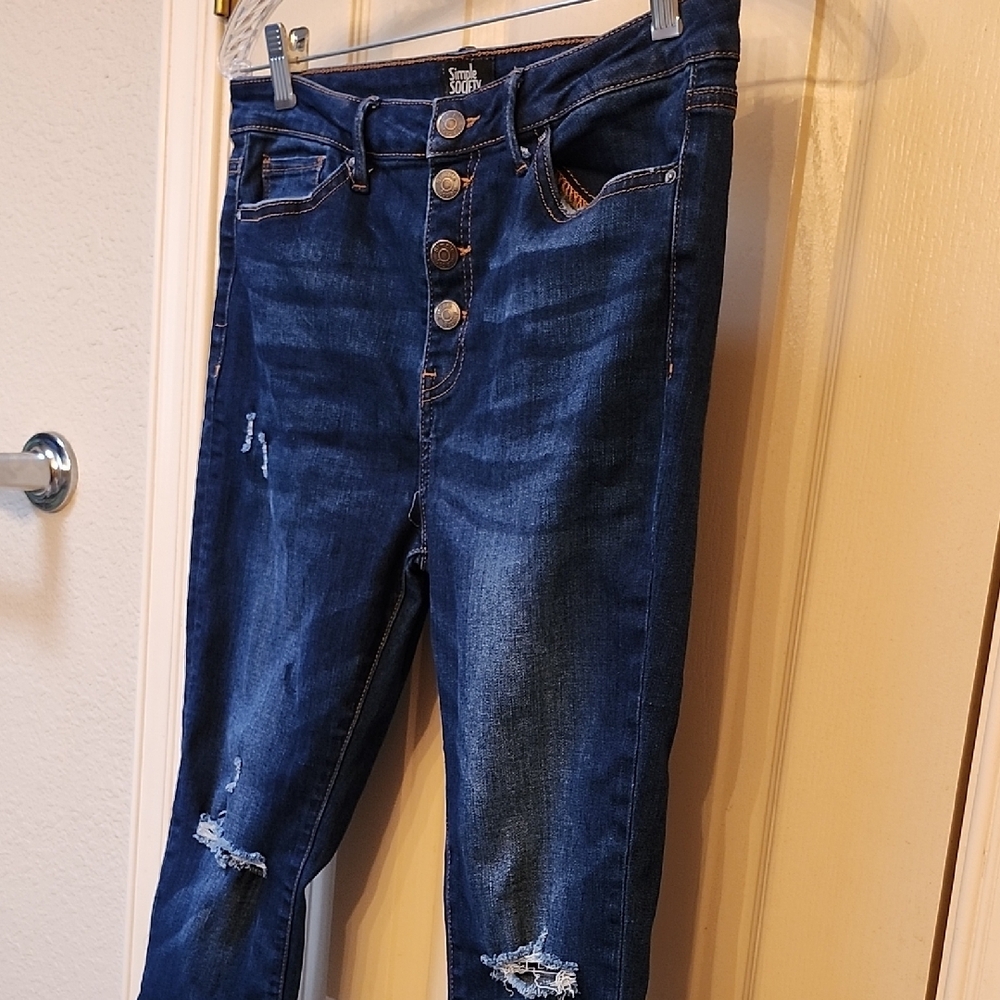Stylish High Rise Button-Fly Jeans - Picture 2 of 12